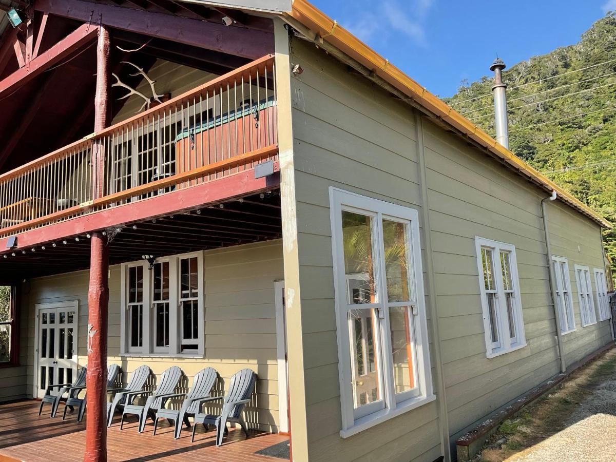 The Ghost Lodge Granity Εξωτερικό φωτογραφία